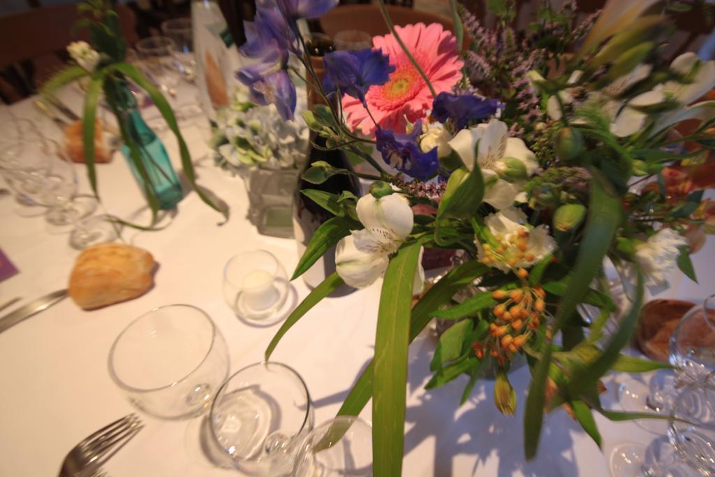 Logis Hotel Restaurant Le Domaine De L'Eau Vive Largentière Kültér fotó