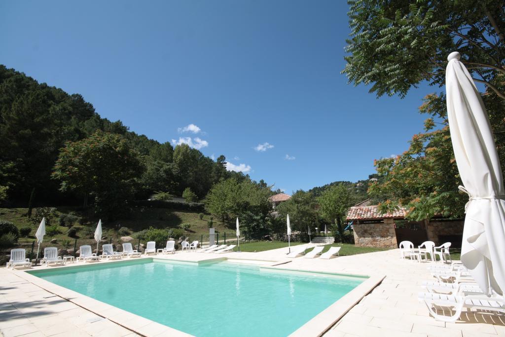 Logis Hotel Restaurant Le Domaine De L'Eau Vive Largentière Kültér fotó