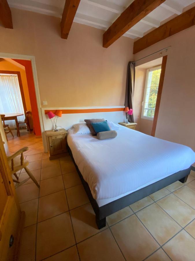 Logis Hotel Restaurant Le Domaine De L'Eau Vive Largentière Kültér fotó