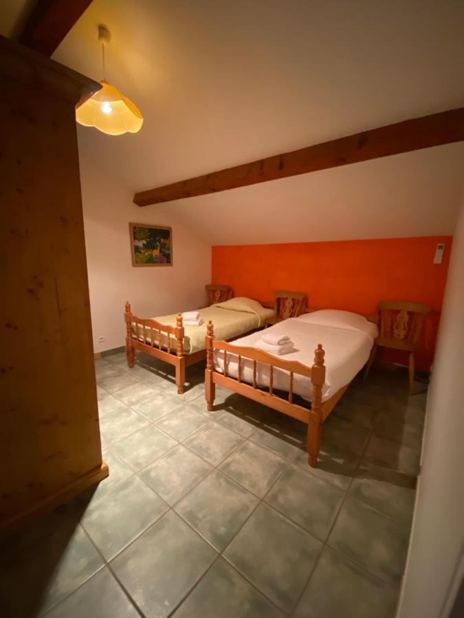 Logis Hotel Restaurant Le Domaine De L'Eau Vive Largentière Kültér fotó