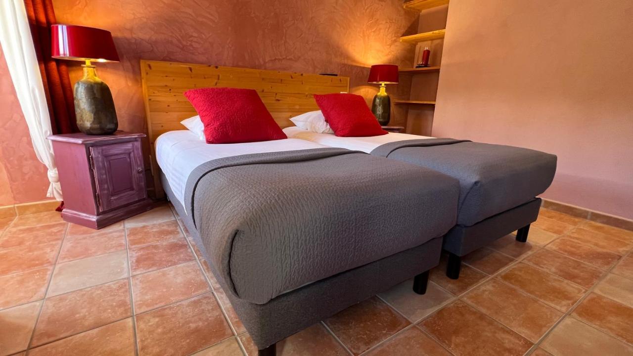 Logis Hotel Restaurant Le Domaine De L'Eau Vive Largentière Kültér fotó