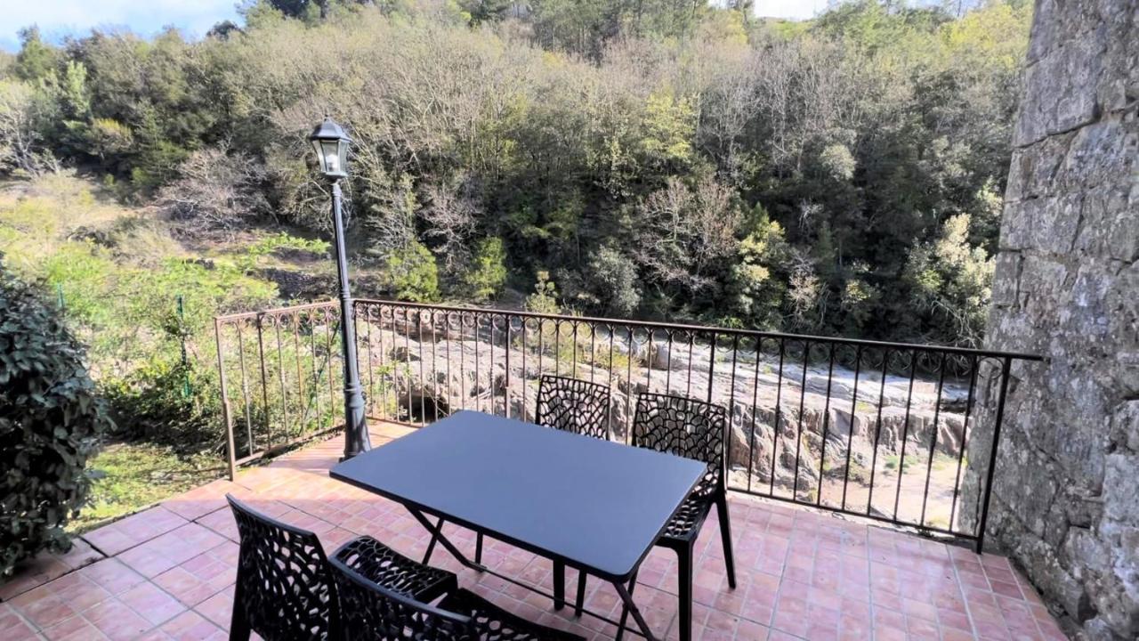 Logis Hotel Restaurant Le Domaine De L'Eau Vive Largentière Kültér fotó