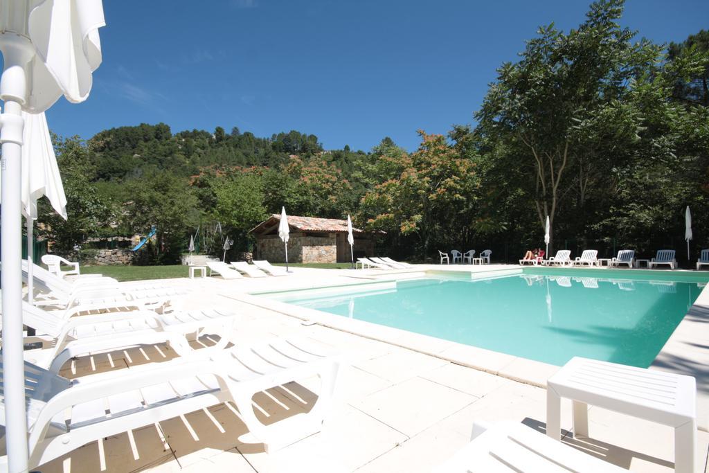 Logis Hotel Restaurant Le Domaine De L'Eau Vive Largentière Kültér fotó